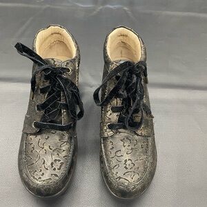 BNWOT booties from Alegria